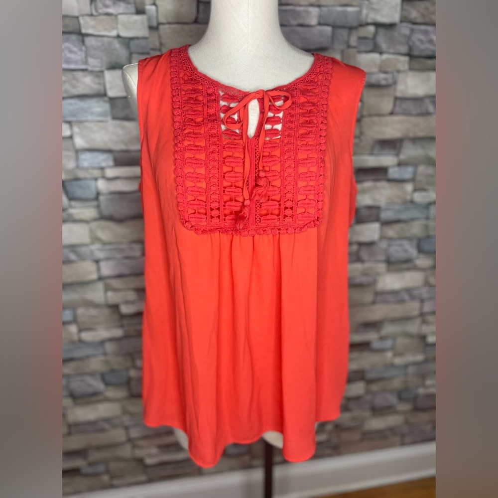 Worthington orange polyester tank top with cotton lace detail on neckline